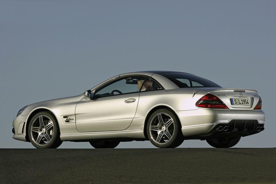  Mercedes-Benz SL63 AMG 2009 года  (фото 35 из 43)